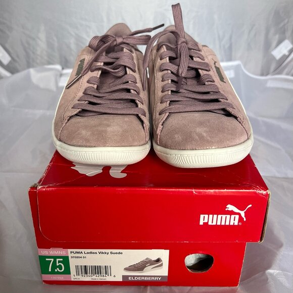 PUMA Ladies Size 7.5 Elderberry Vikky Suede Sneakers - BRAND NEW with Box - Picture 1 of 8